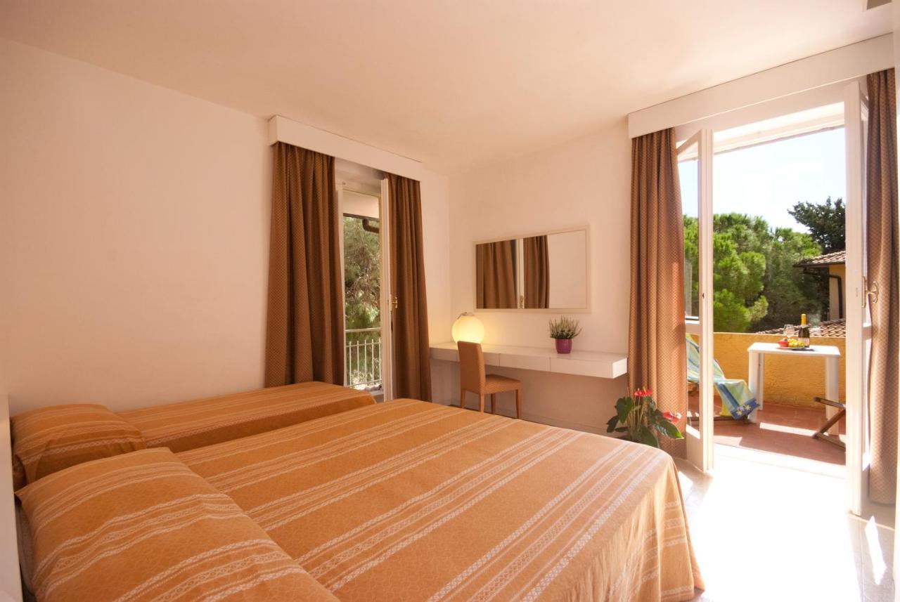 Residence Golfo Della Lacona Bagian luar foto